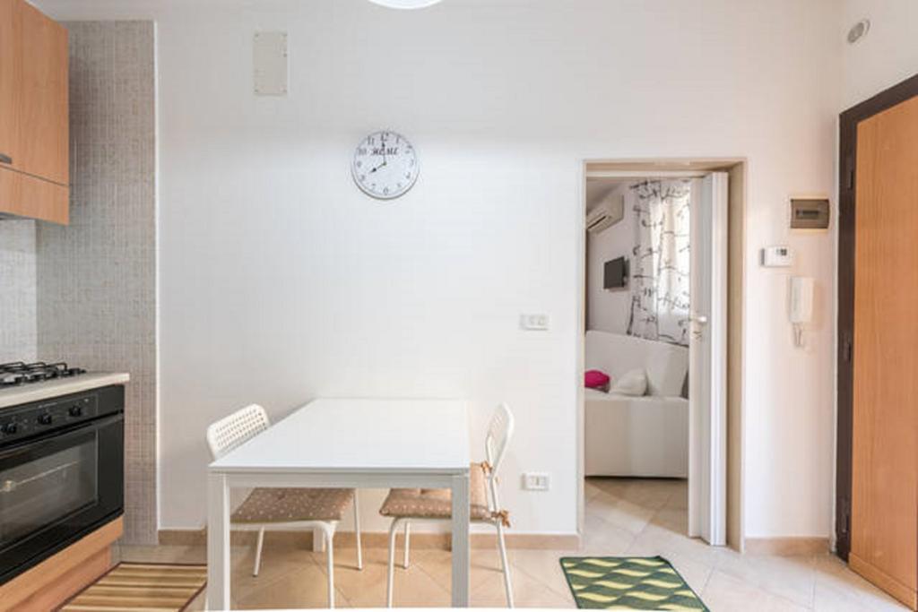 Al Cortile Lägenhet Bari Exteriör bild